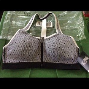 Victoria’s Secret Knockout Front Close Sports Bra